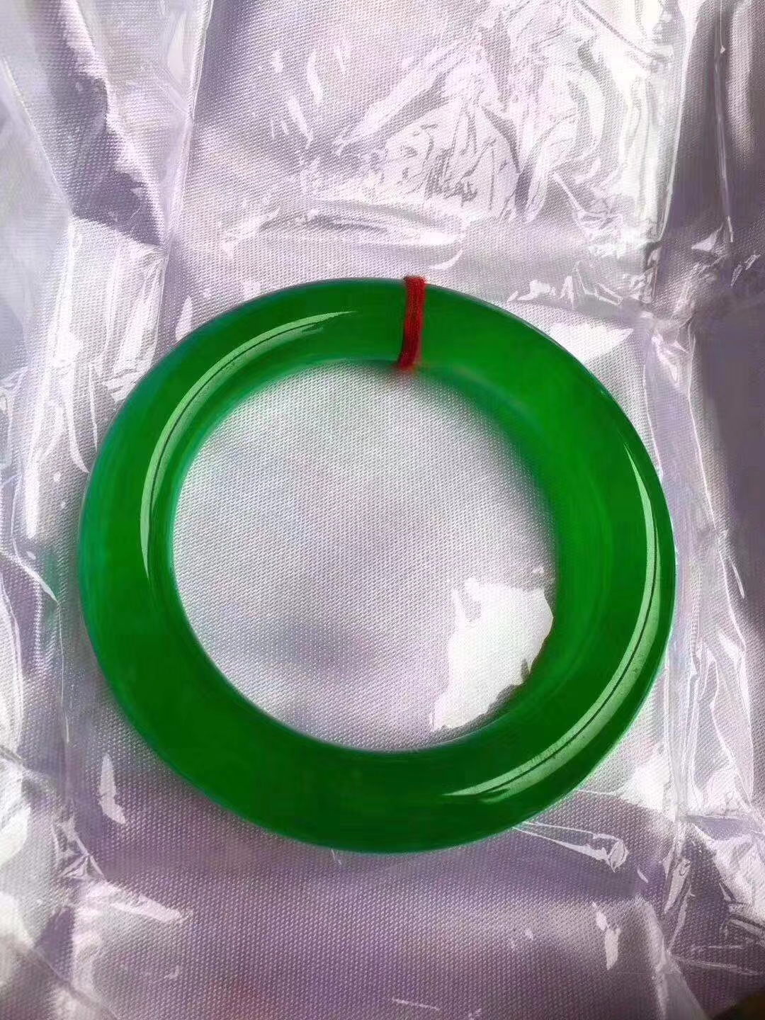 翡翠手鐲，銀手鐲